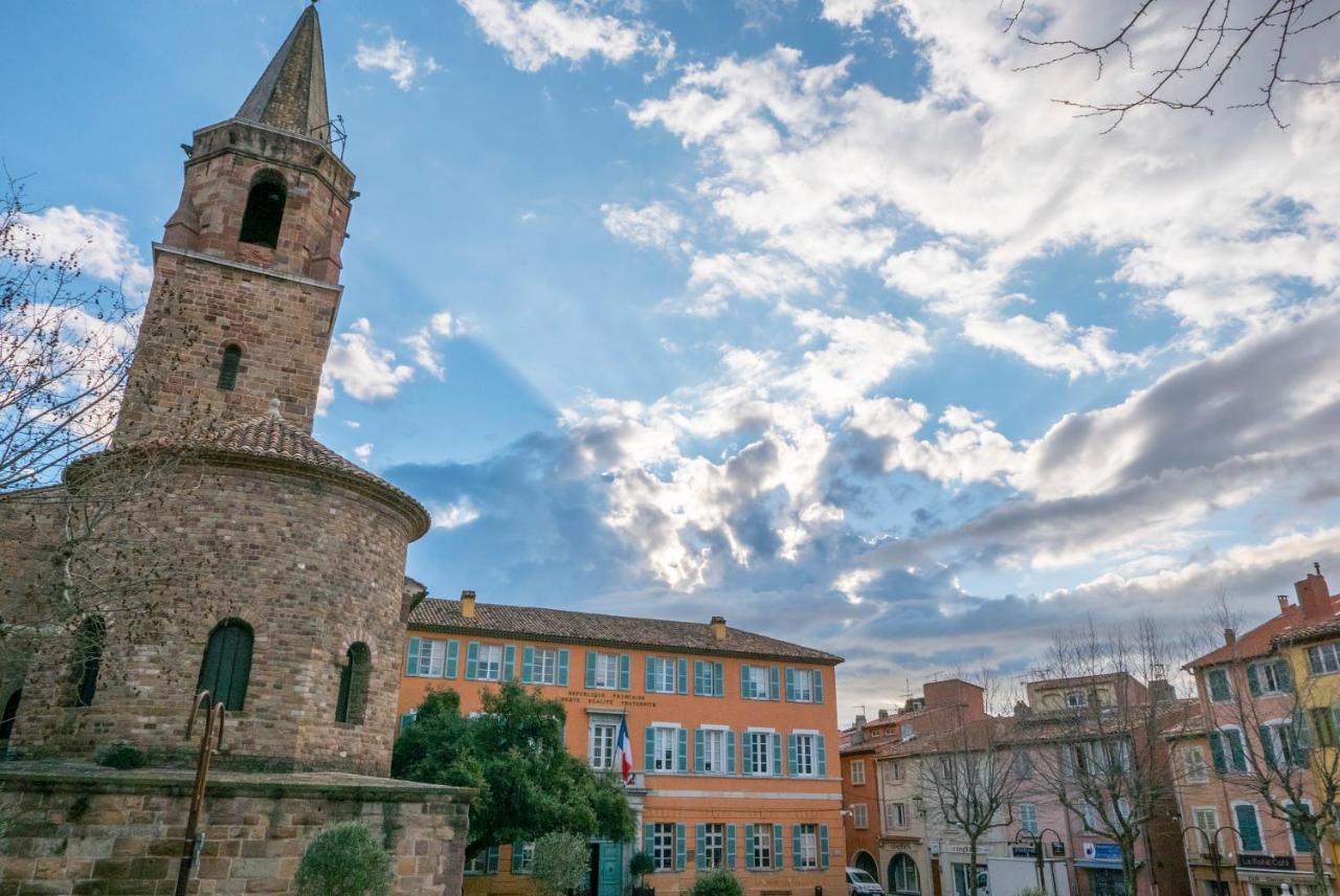 Coeur De Frejus, 3 Pièces Climatisé Avec Piscine, Terrasse, Barbecue Appartamento Fréjus