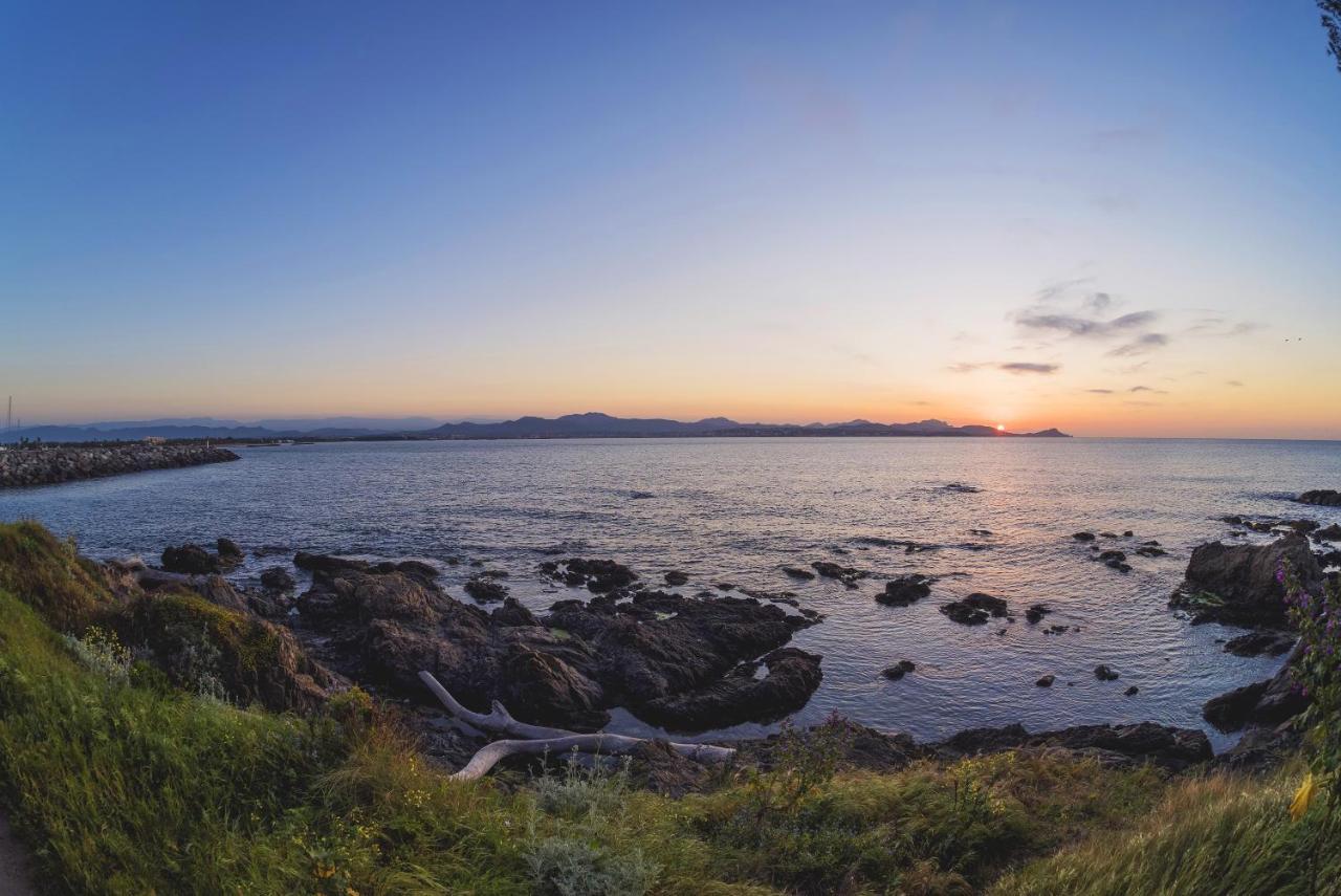 Coeur De Frejus, 3 Pièces Climatisé Avec Piscine, Terrasse, Barbecue
