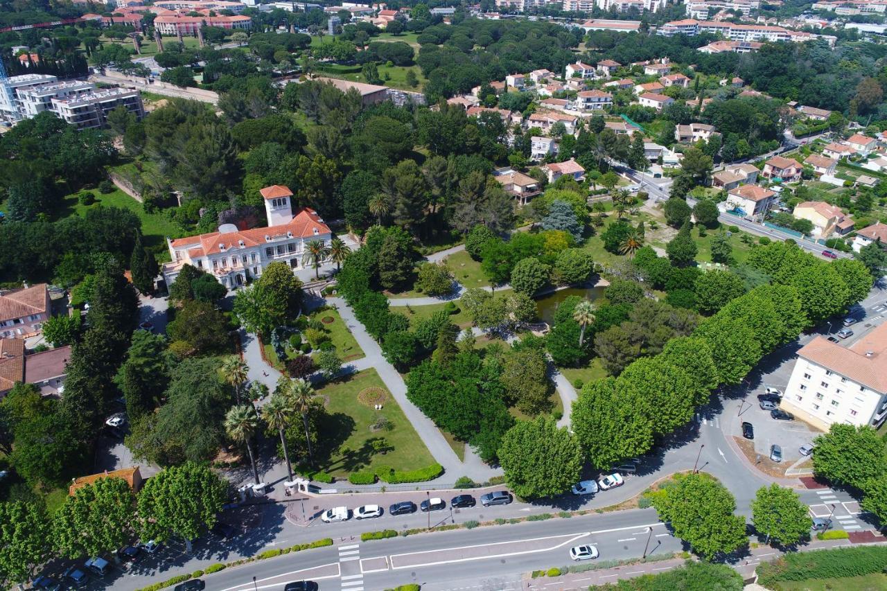 Appartamento Coeur De Frejus, 3 Pièces Climatisé Avec Piscine, Terrasse, Barbecue