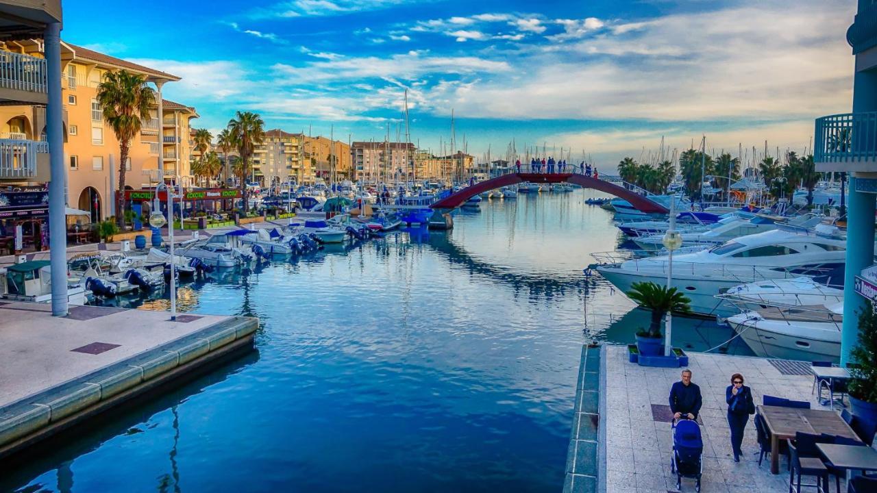 Coeur De Frejus, 3 Pièces Climatisé Avec Piscine, Terrasse, Barbecue Appartamento Fréjus