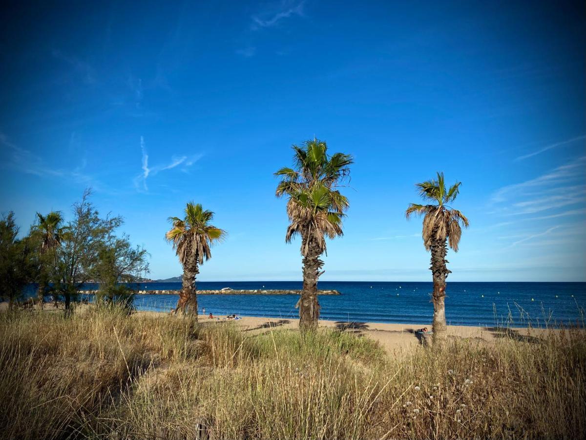 Coeur De Frejus, 3 Pièces Climatisé Avec Piscine, Terrasse, Barbecue Fréjus
