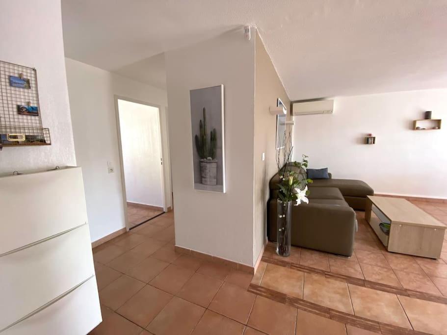 Appartamento Coeur De Frejus, 3 Pièces Climatisé Avec Piscine, Terrasse, Barbecue Fréjus