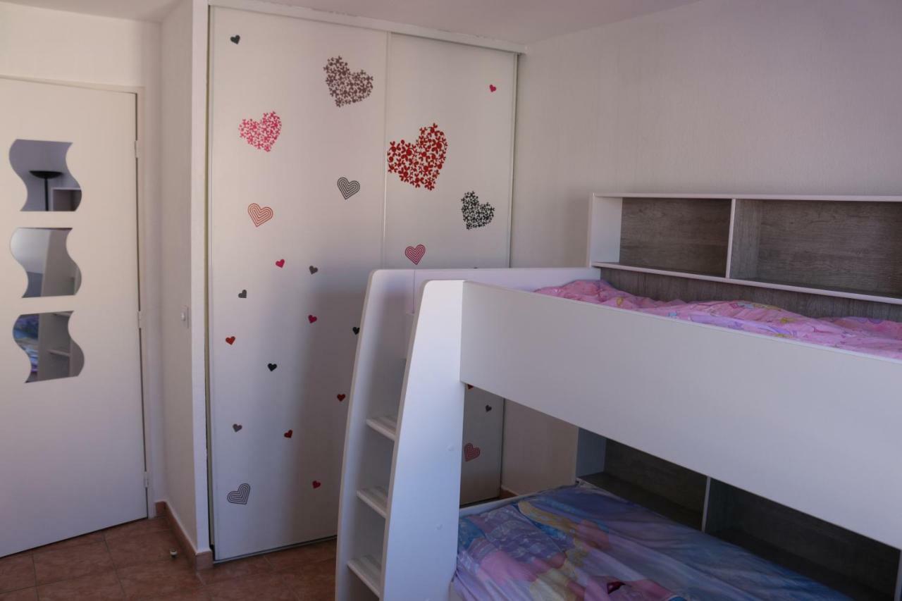Coeur De Frejus, 3 Pièces Climatisé Avec Piscine, Terrasse, Barbecue Appartamento Fréjus